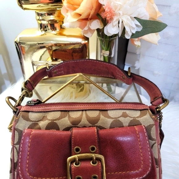 Coach 2004 fall - Picture 4 of 15